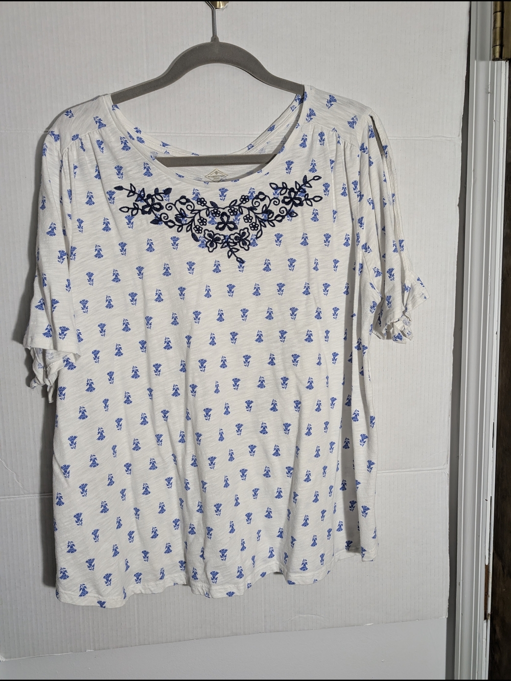St. John’s Bay White & Blue Embroidered Yoke Tee - XXL